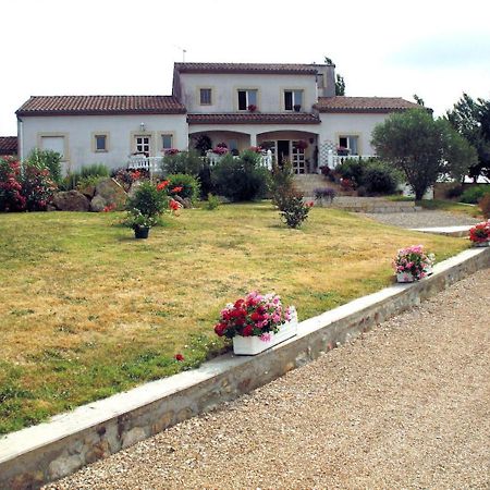 Domaine De La Pendule Bed & Breakfast Issel Ngoại thất bức ảnh