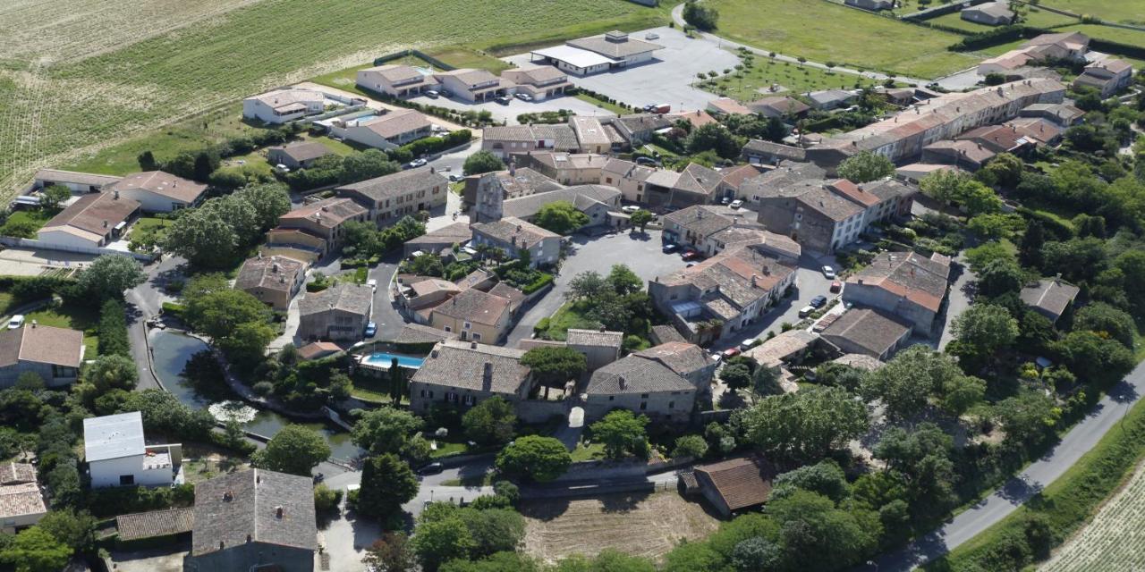 Domaine De La Pendule Bed & Breakfast Issel Ngoại thất bức ảnh